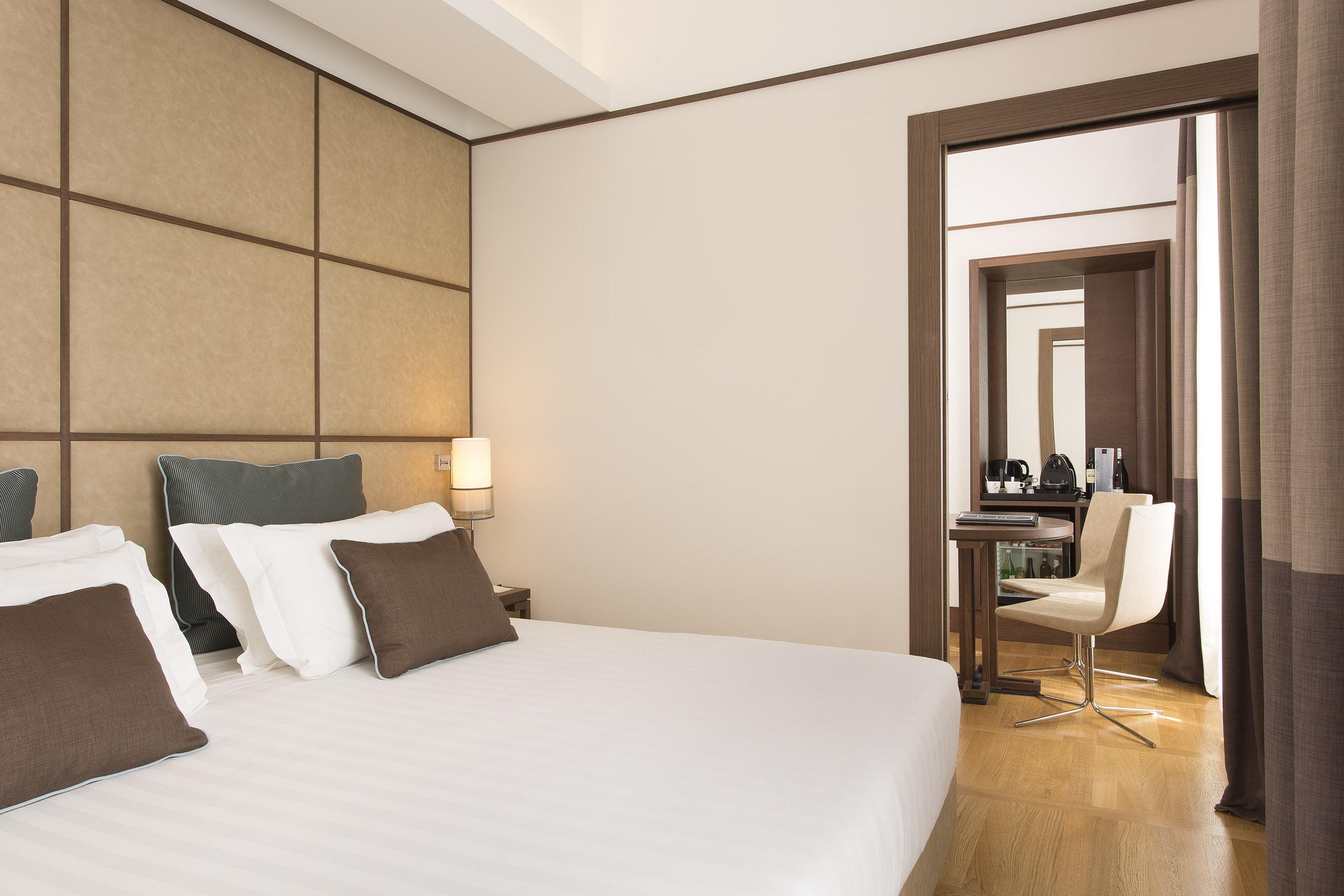 The Independent Hotel
